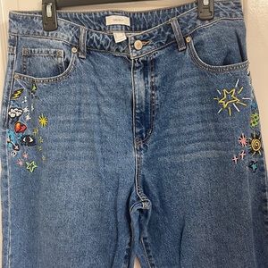 Embroidered wide leg boyfriend jeans
